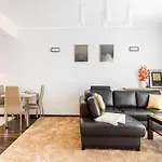Rentplanet - Angel Plaza